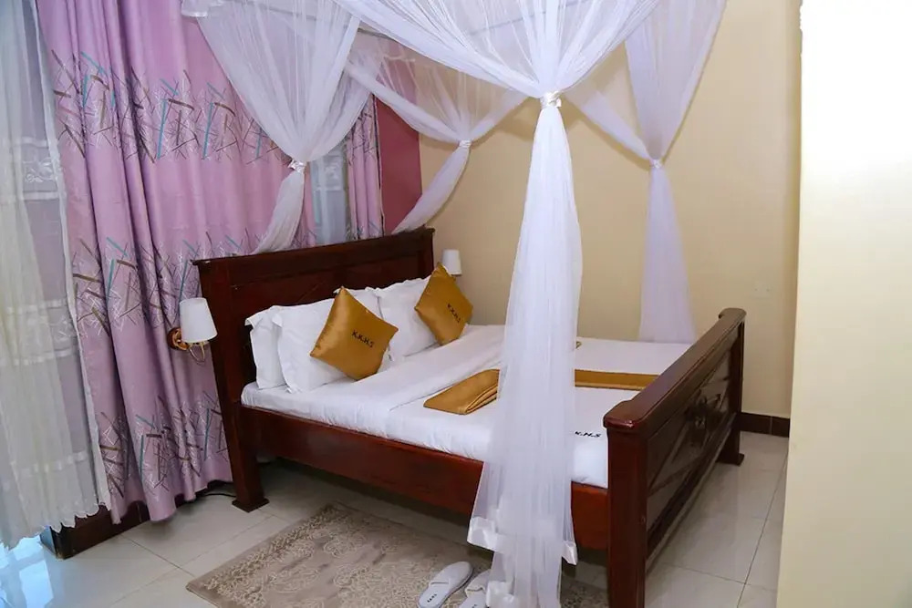 Kamwe kamwe hotel
