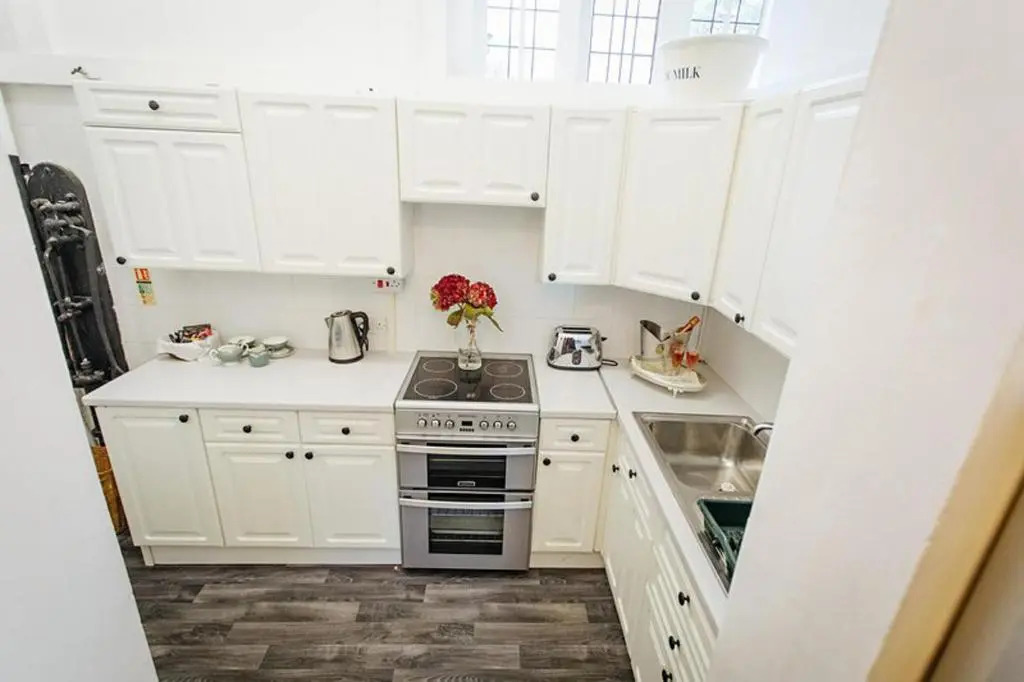 Elizabethan Manor House - Sleeps 2-4 - Parking