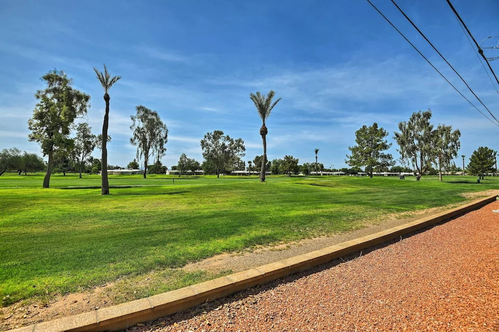 Upscale Sun City Home on South Golf Course