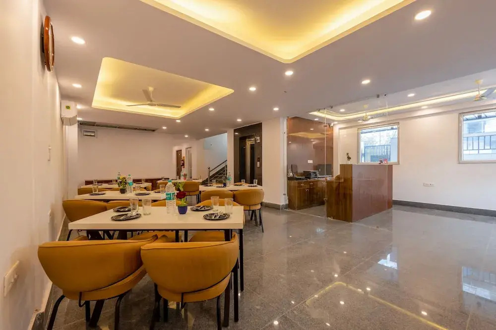Hotel Park Tree I Sec-63A I Noida I Couple Friendly and Corporate Rooms available