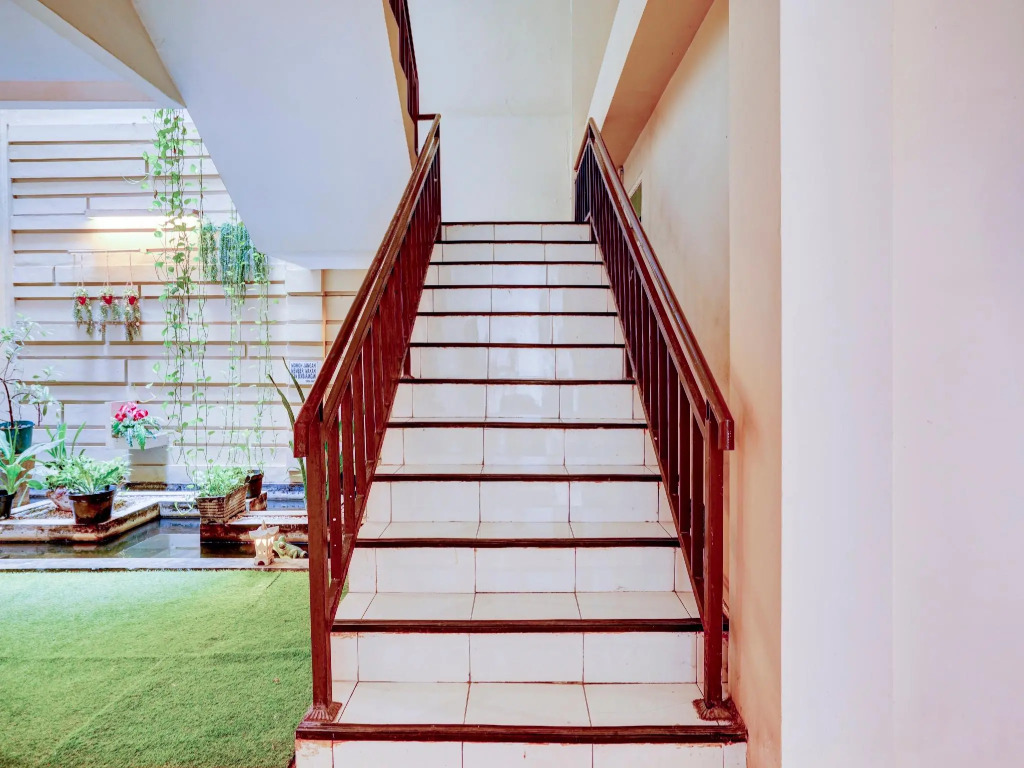 Hotel 22 by OYO Rooms