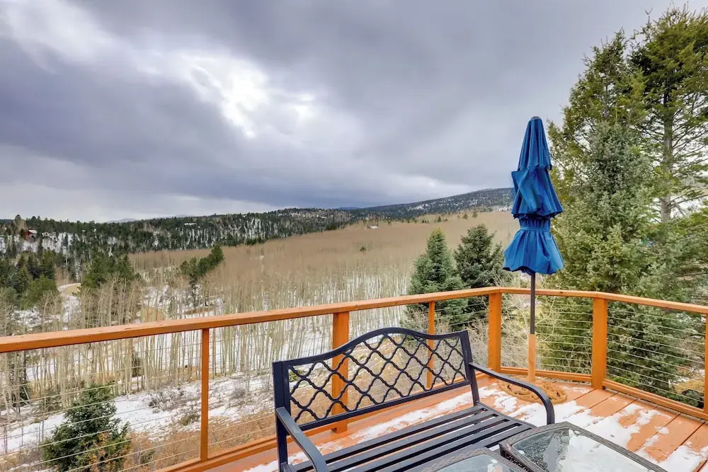 Mountain-View Angel Fire Escape Aces Place