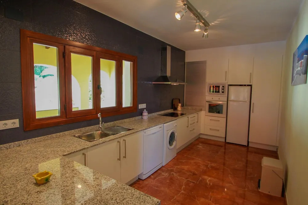 Diana - pretty holiday property with garden and private pool in Benissa