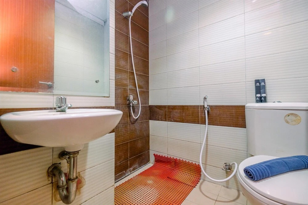 Comfy and Tidy Studio Apartment Margonda Residence 3 Near Campus Area