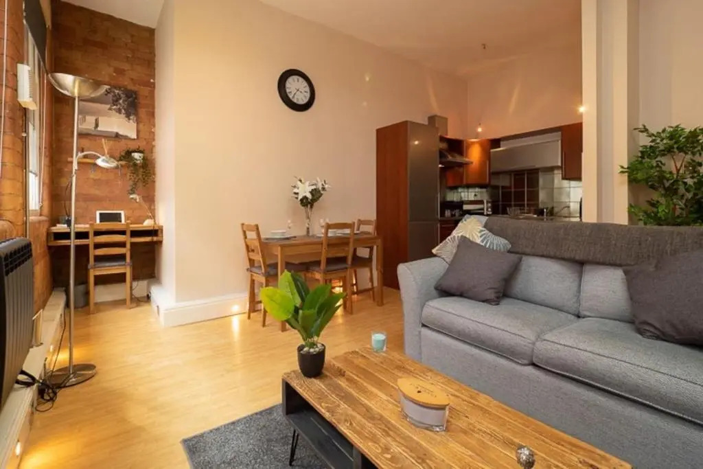 Stylish and comfortable Lace Market Studio Apartment