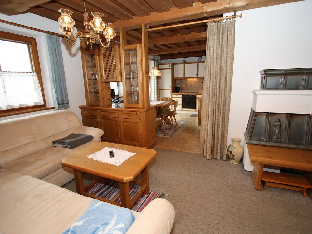 Vintage Apartment in Stuhlfelden With Balcony