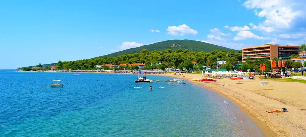 Visit Chalkidi and Enjoy the Wonderful Amenities Offered in This Apartment