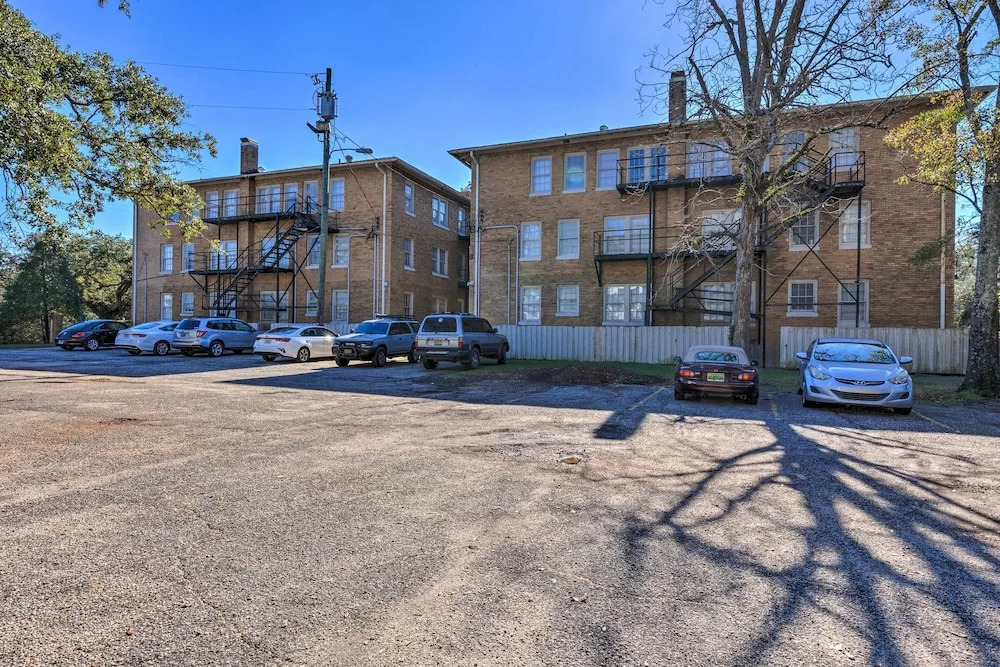 Stunning Alabama Studio ~ 2 Mi to Dtwn Mobile!