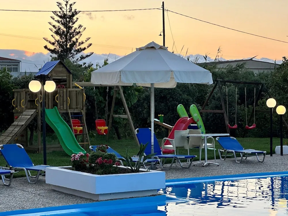 Albatross Hotel