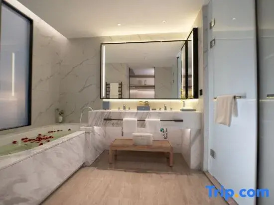 XUANDE GATE HOTEL
