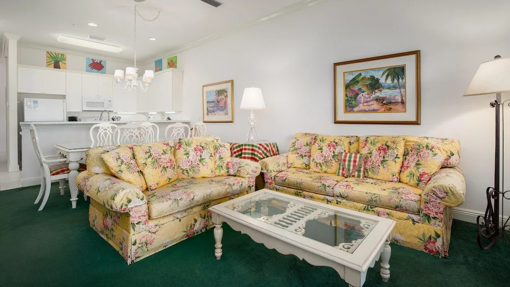 Seascape Lakefront Villas 405