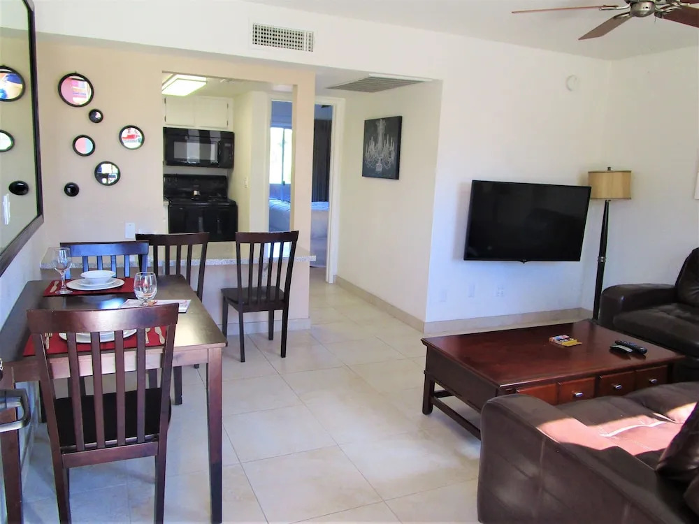 130 Fully Furnished, amenities galore! by RedAwning