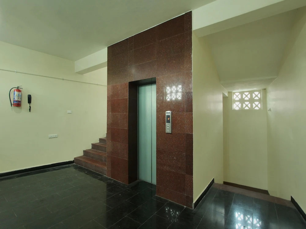 OYO 16345 PKN Residency