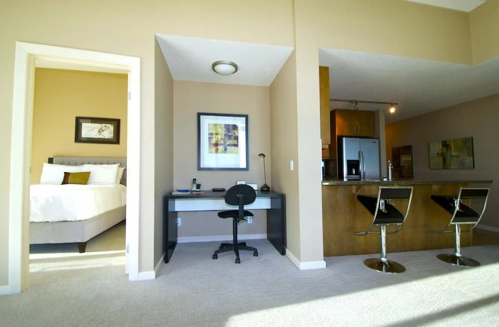 Suite Digs Vetro