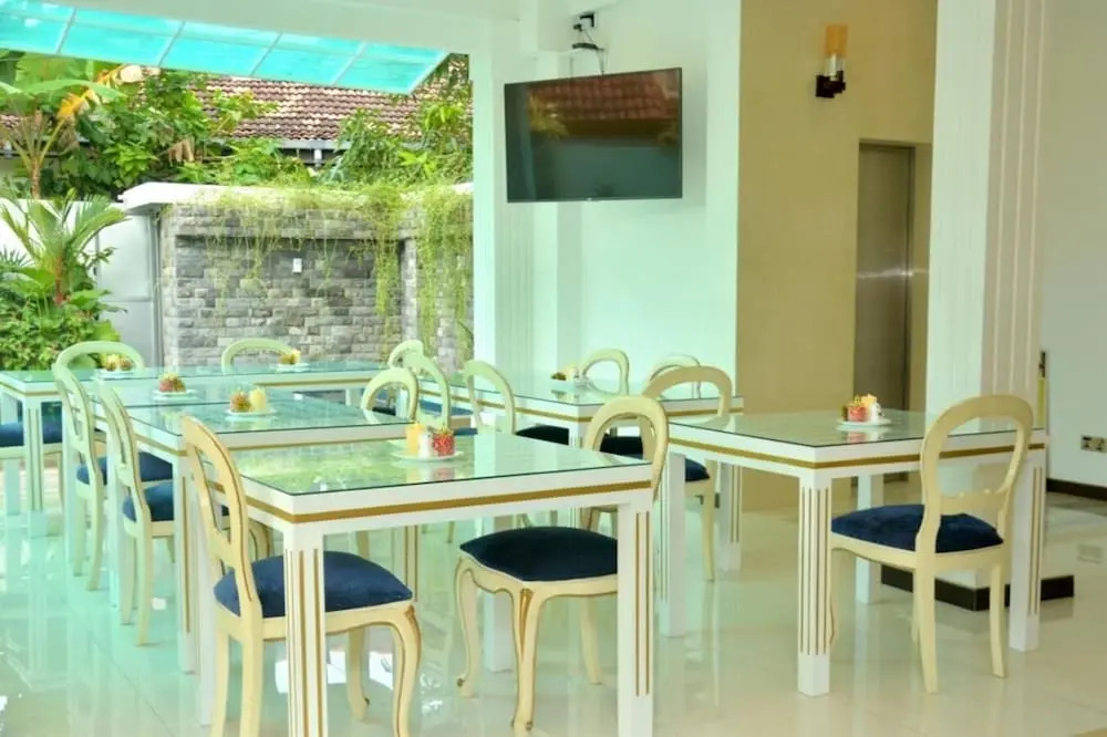 Negombo New Queens Palace