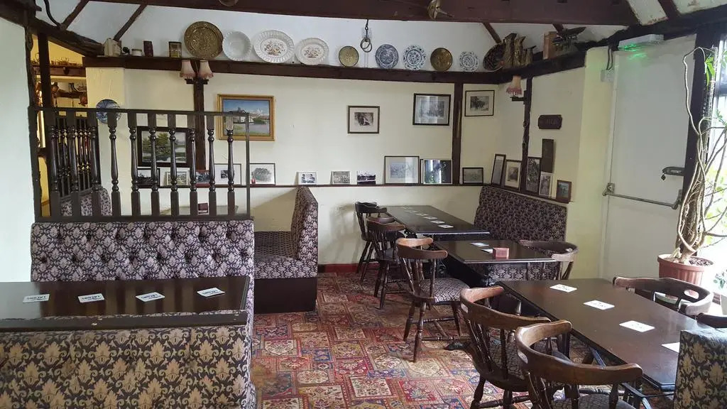 The BILLINGFORD HORSESHOES