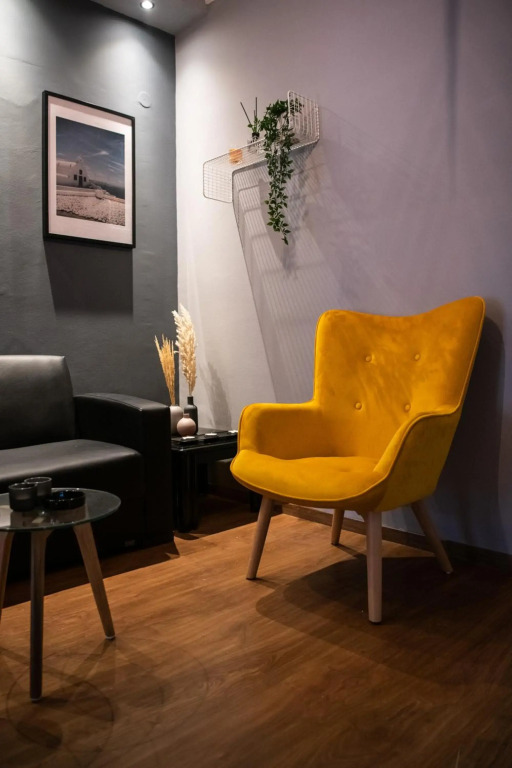 Grey & Cozy Luxury Apartment