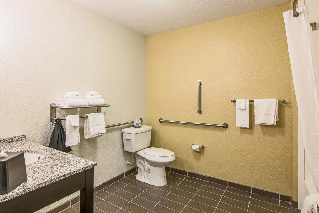 Sleep Inn & Suites West-Near Medical Center