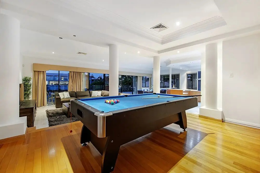 Stunning Lake Front House Amalfi Drive