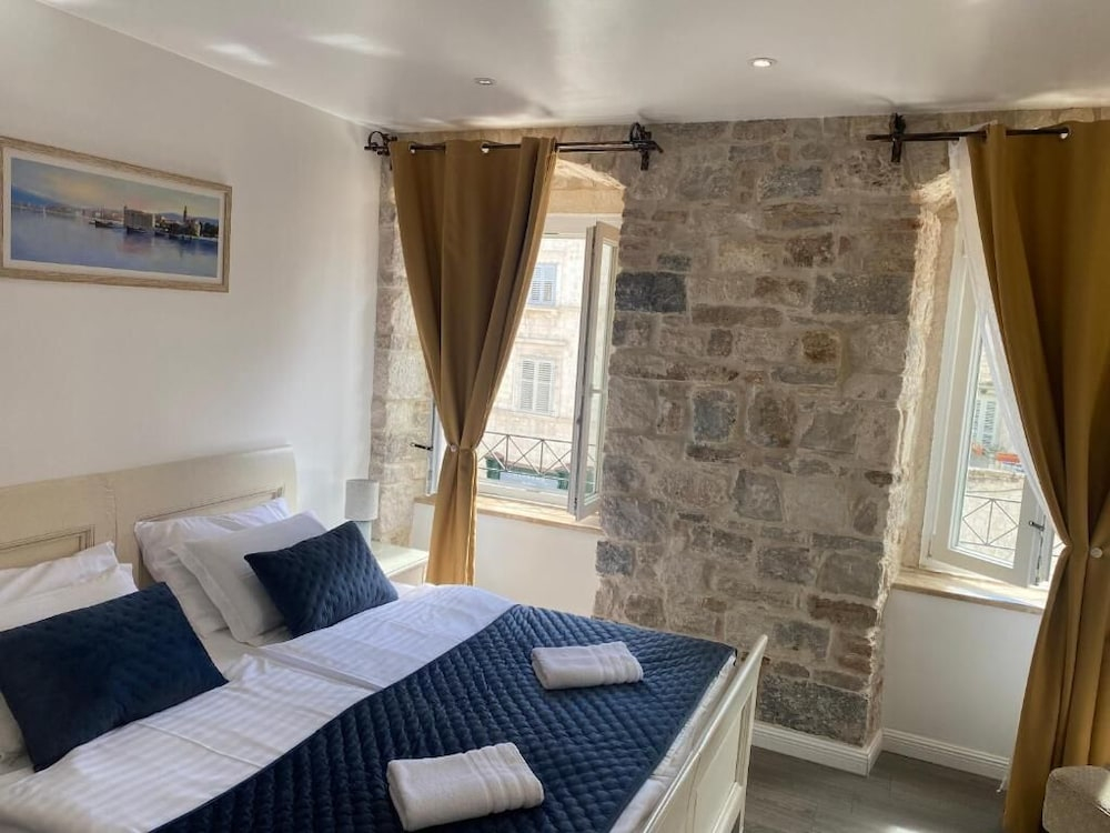 Luxury Rooms Lucija and Luka
