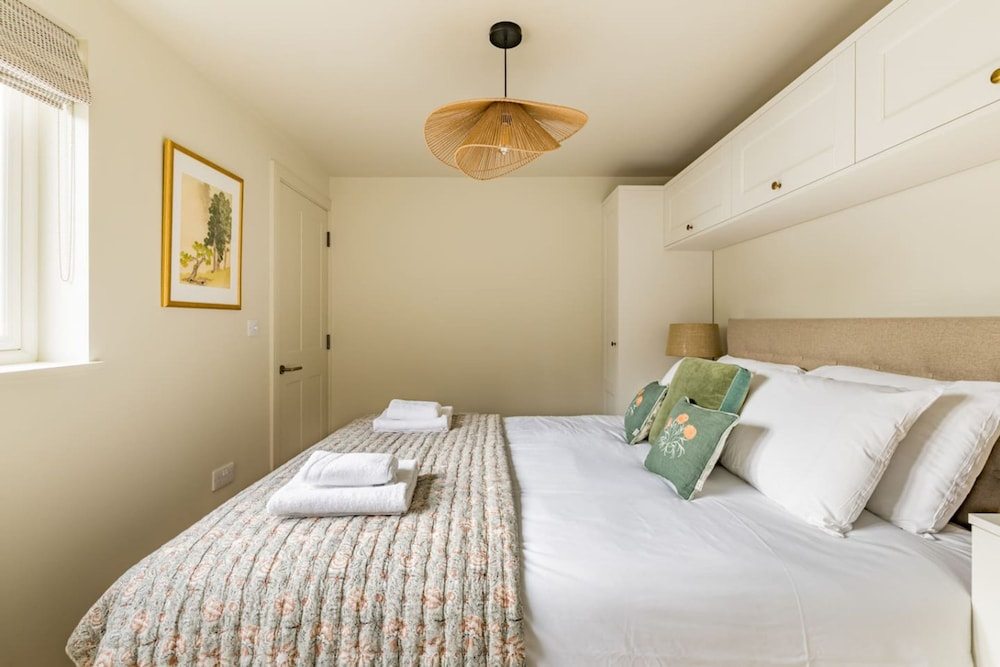 Your Place - 2 Bedroom Mews House in Notting Hill