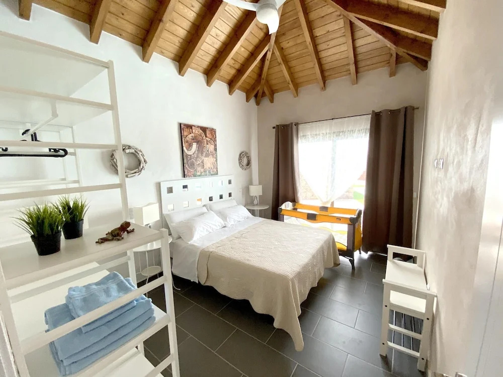 Villa With 3 Bedrooms in El Roque , With Private Pool, Terrace and Wifi