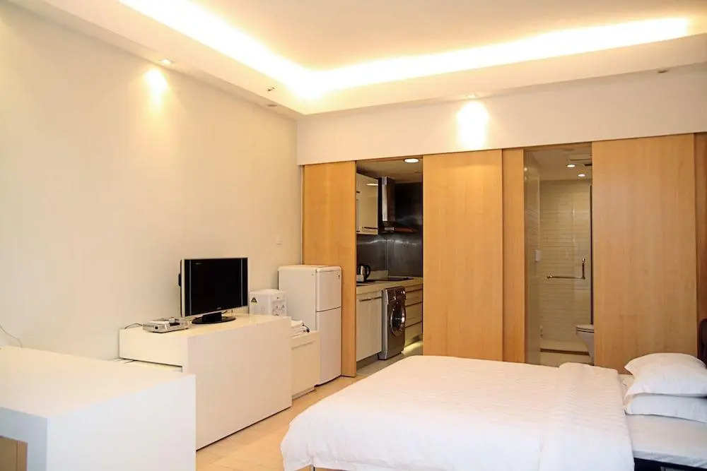 Private-Enjoyed Home ApartHotel - R&F Stanley Apartment