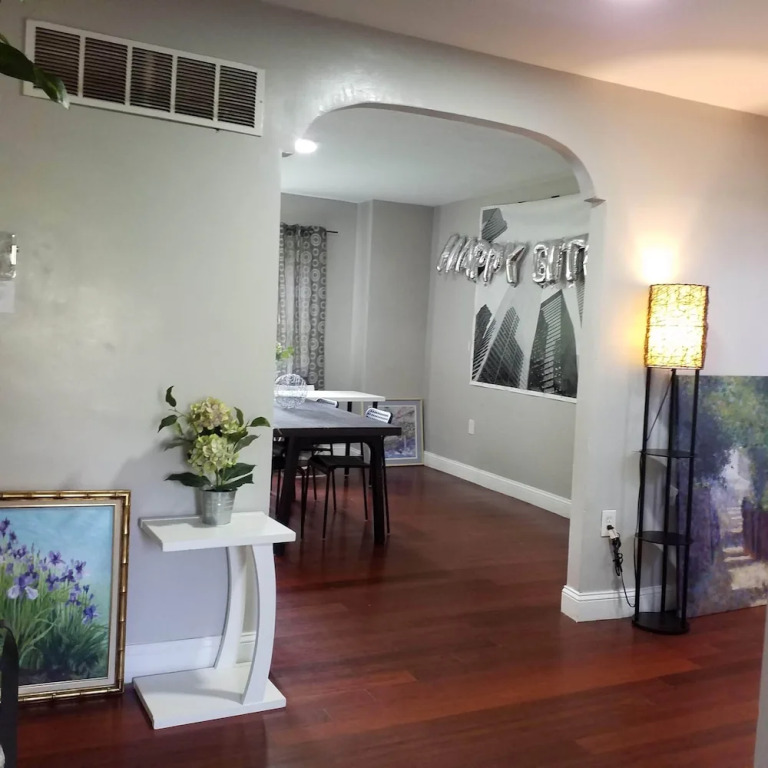 Fairmount House Free Street Parking Quiet Spacious