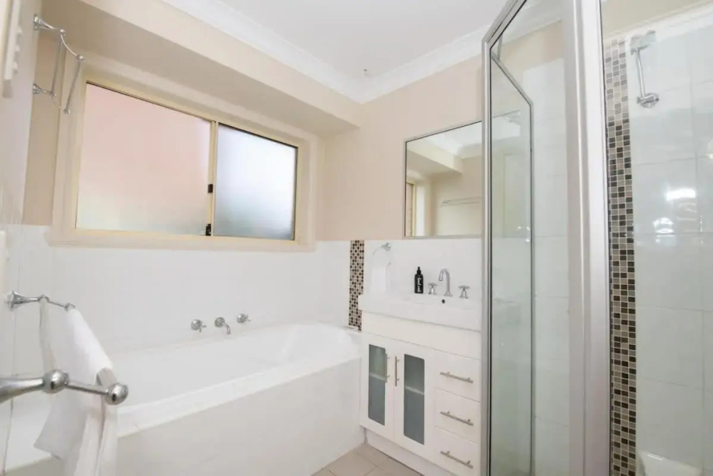 Park Villa - Near CBD, Spacious, Ideal for Work