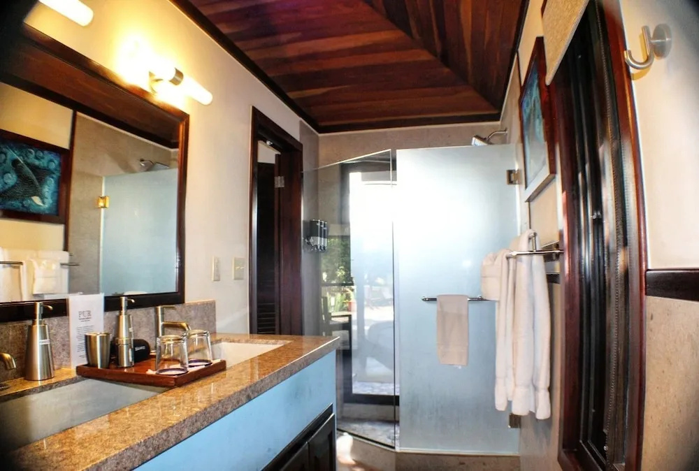 PUR Boutique Cabanas, Adults Only