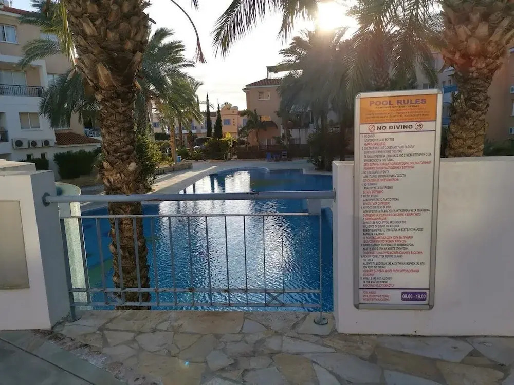 Iris Village Universal