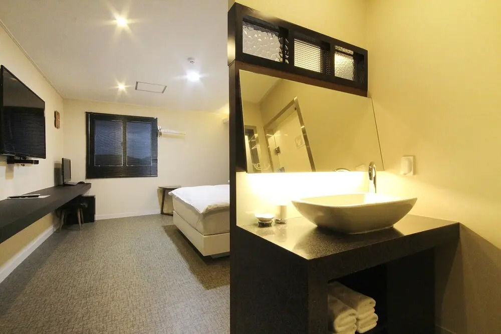 Changnyeong Hotel Countinue