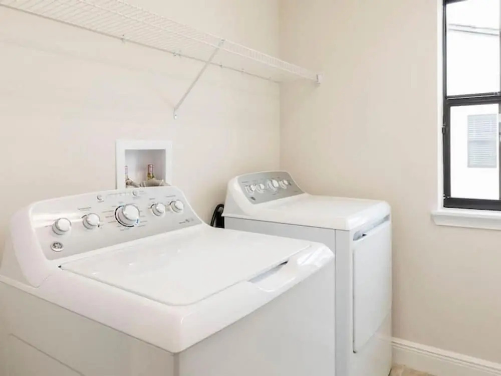 Modern 3 Bed Town Home At Balmoral Resort-3sltth1 3 Bedroom Condo by RedAwning