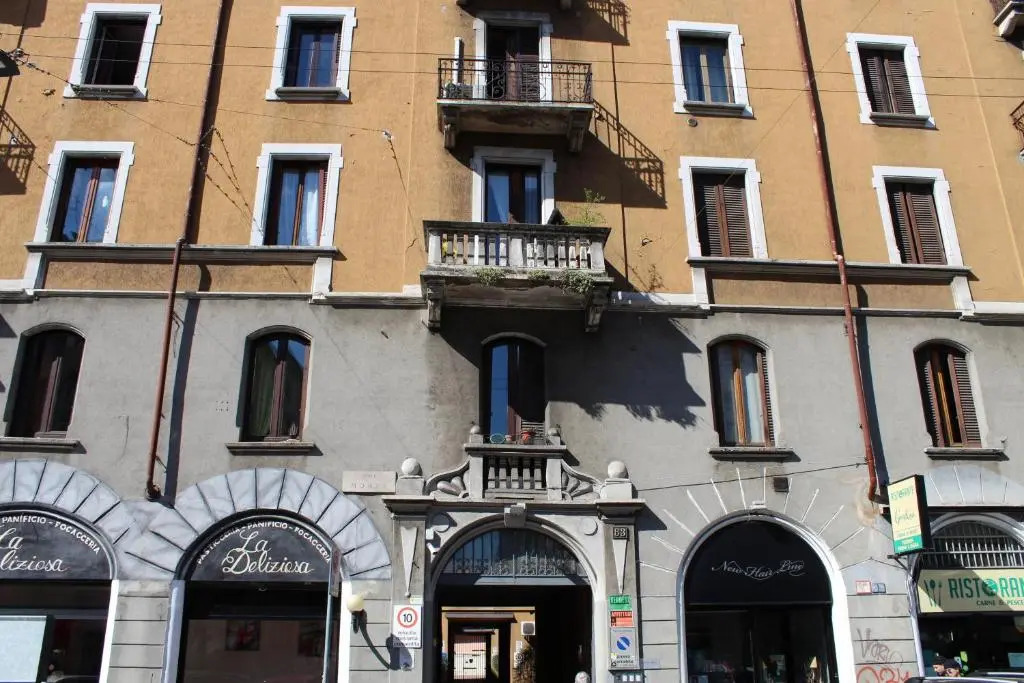 Apartment viale Monza 83