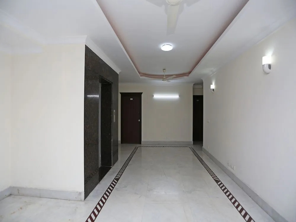 OYO 15822 Ryan Residency