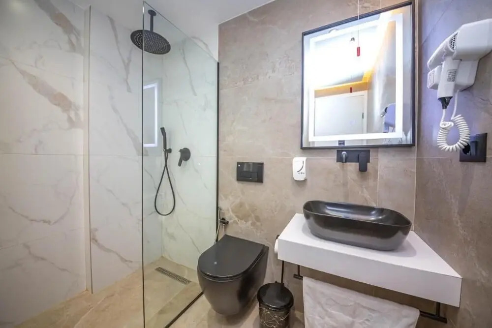 Absolute Hotel Ksamil