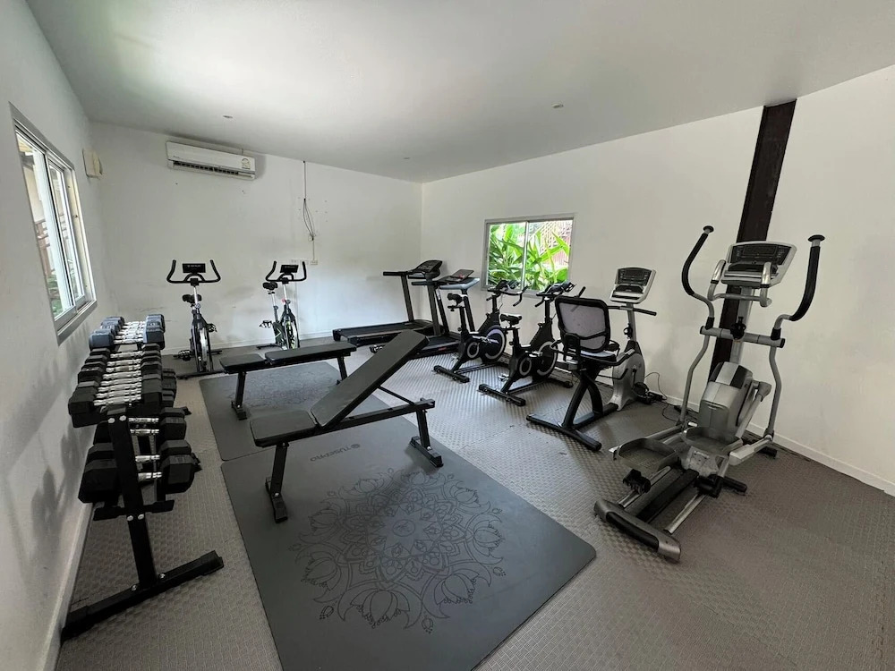 Blue Bay Resort - Access to Pool and Beach-Phuket & Krabi