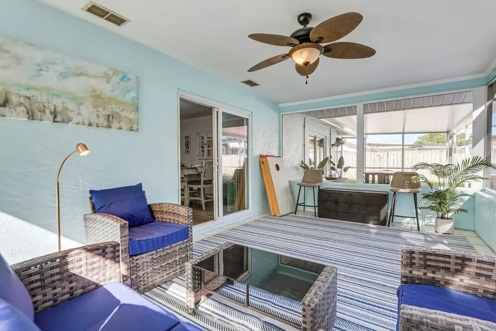 Pet-friendly Home w/ Heated Pool in Bradenton