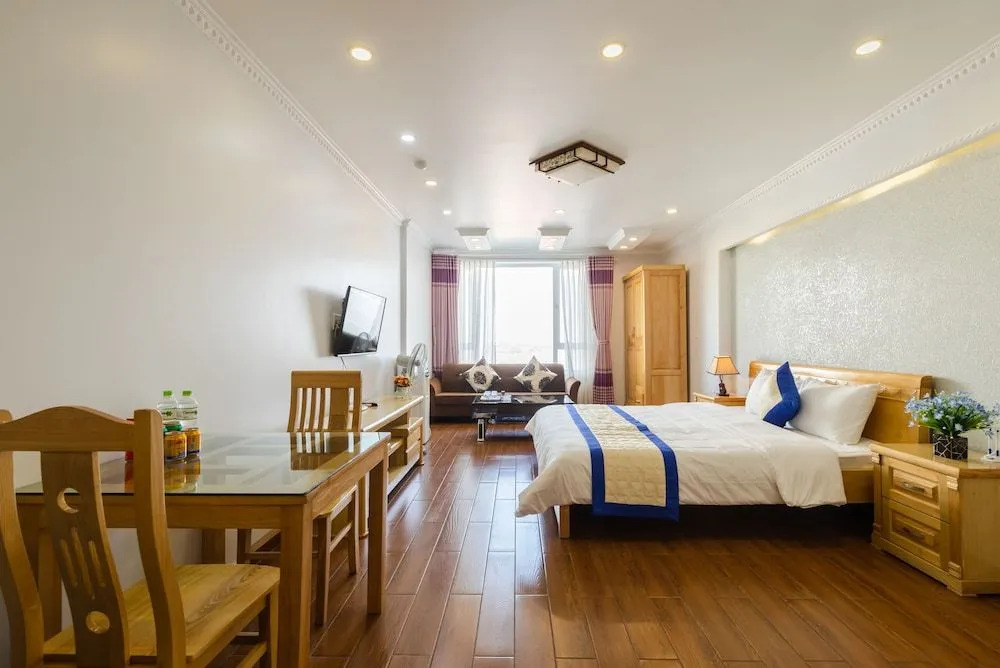 Pho Xanh Marina Hotel