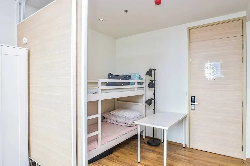 Price2 Space4, 500m Bts, Rooftop Pool, High Speed Wifi