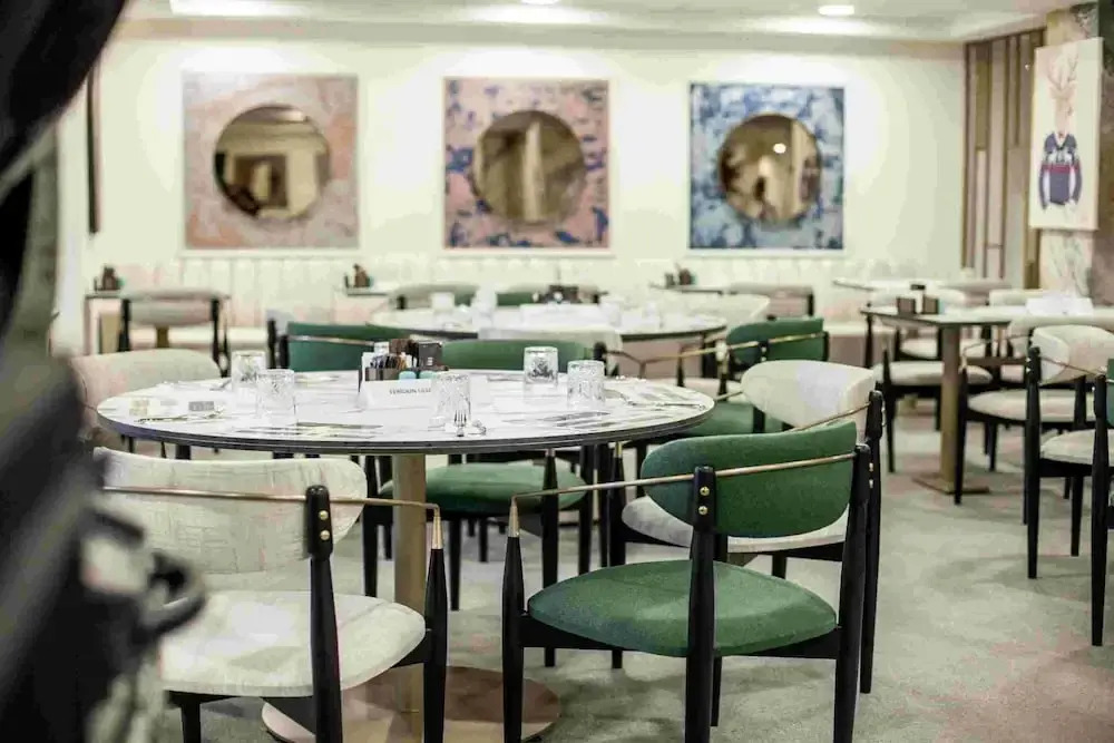 Qayser Deluxe Hotel