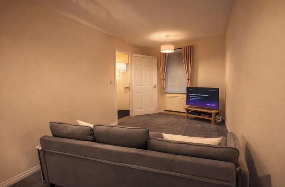 4br- Garden- Parking- Wifi- Near uea and Nnuh
