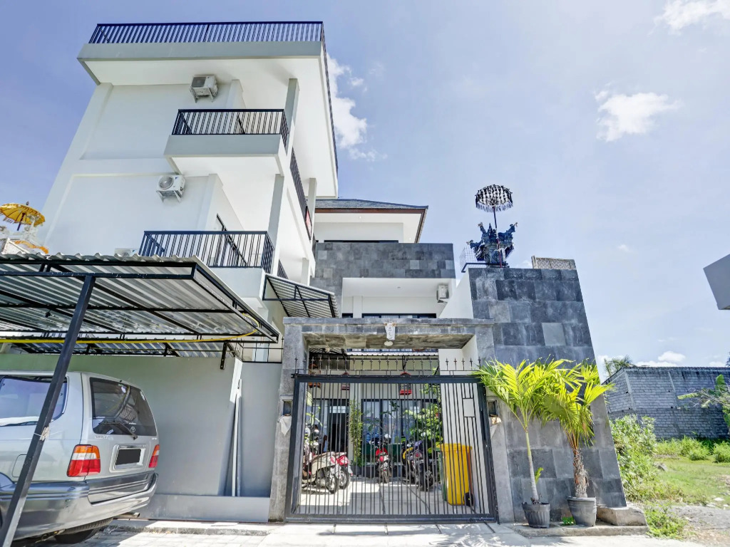 OYO 90521 Rumah Ibu