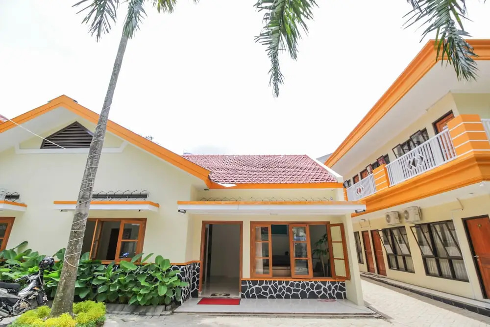 Airy Syariah Stasiun Malang Gajah Mada 17