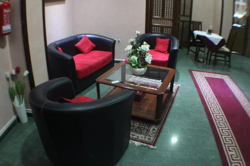 Sarys Hotel