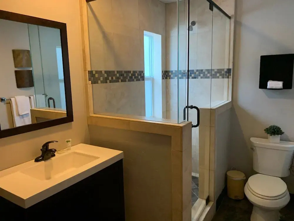 Playpark Lodge Unit 4 Deluxe King Room