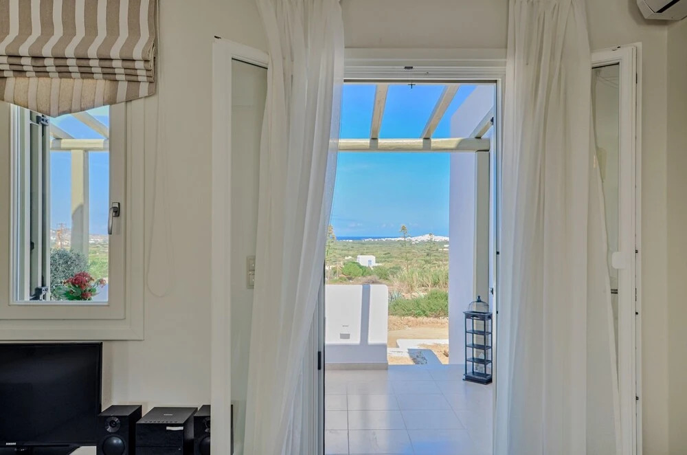 Villa With 2 Bedrooms in Naxos, With Wonderful sea View, Enclosed Gard