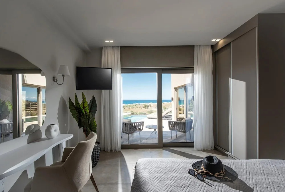 Villas Paradise in Kalamaki by South Cretan Villas