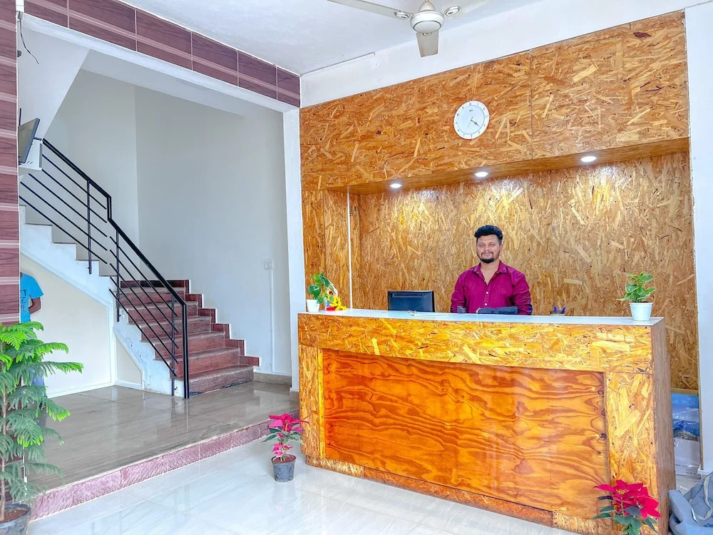 Hotel Elite by Agira- Spacious Apartments with Balcony