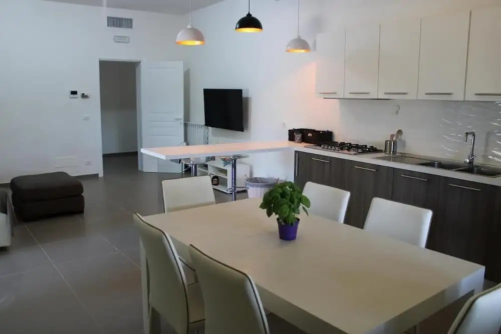 Villa Laura, Complete and Modern Furnishings, a Green Oasis by the City